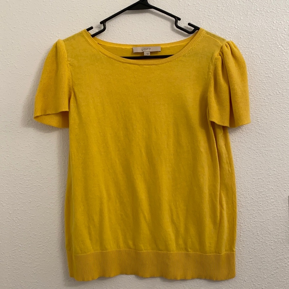 Ann Taylor Loft Size large yellow knit top